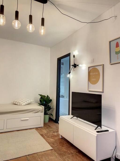 Ibiza -Sublime Studio Place De La Trinite- Netflix Toulouse Exterior foto